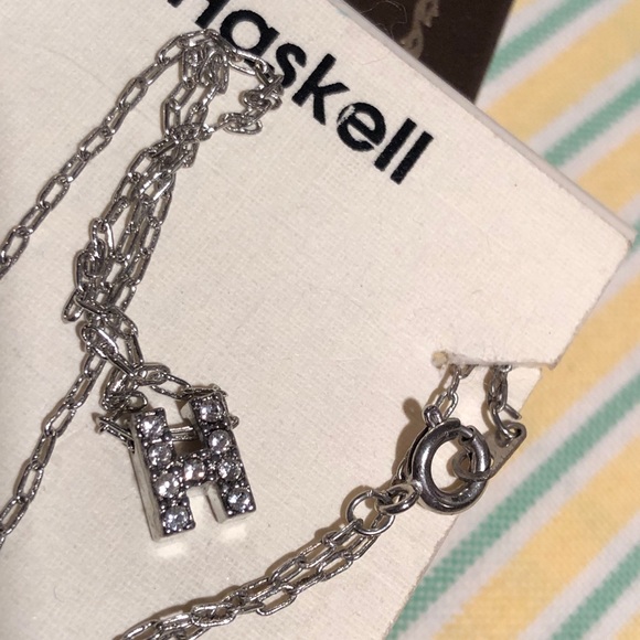 Miriam Haskell crystal initial letter H necklace - Picture 3 of 9